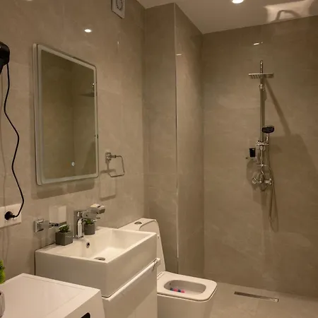 Apartament Aura Luxury 01 *