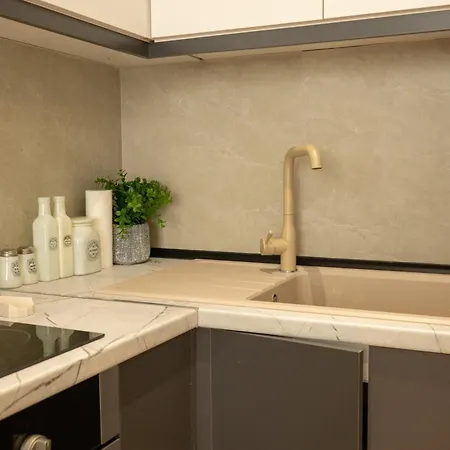 Apartament Aura Luxury 01 *